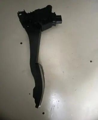 Volkswagen T-Roc Accelerator throttle pedal 5Q1723503L 6PV01062183