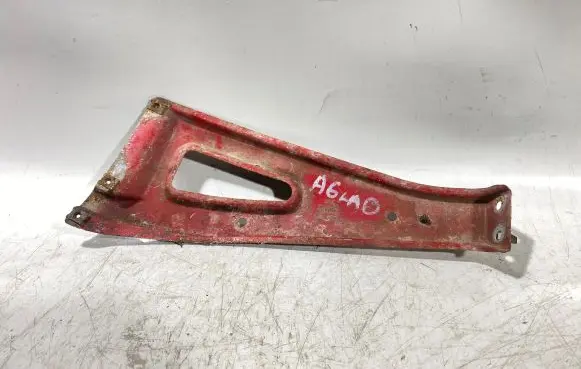 Audi A6 S6 C4 4A Radiator support slam panel bracket 