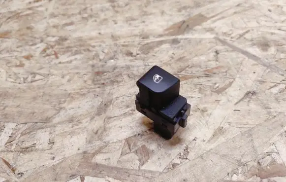Maserati Quattroporte Electric window control switch 11501