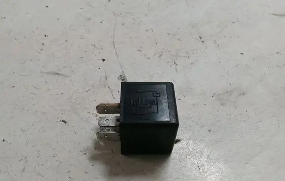 Volvo V70 Other relay 9441160