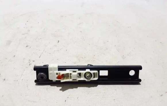 Renault Talisman Seat belt height adjuster 878240875R