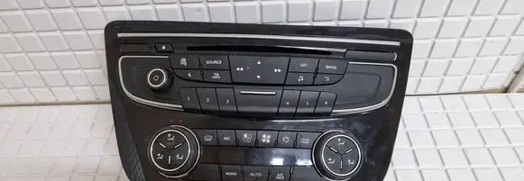Peugeot 508 Climate control unit 98023793XZ E1077080