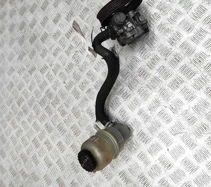 Dodge Caliber Power steering pump K05105338AB K05105048AB