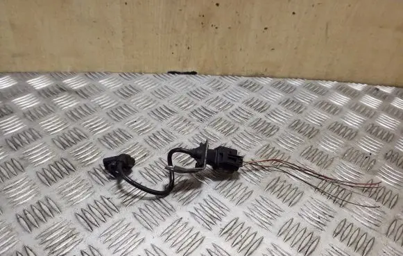BMW 3 E90 E91 Crankshaft position sensor 0281002477