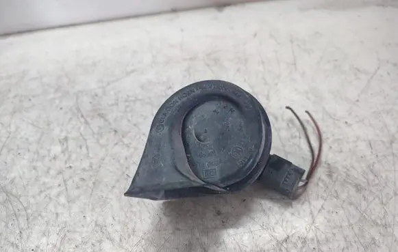 BMW 5 F10 F11 Horn signal 001157 CH2143