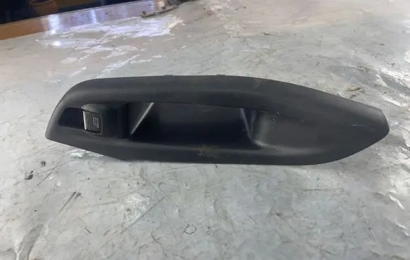 Ford Focus Electric window control switch BM5T14529AB BM51A237W21B