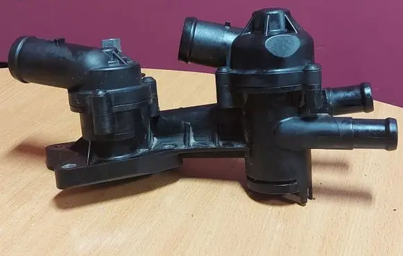 Skoda Octavia Mk2 (1Z) Thermostat 03C121111C