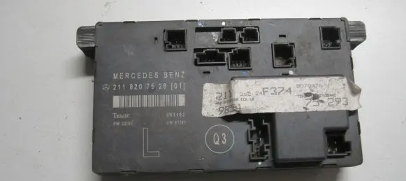 Mercedes-Benz E W211 Door control unit/module 2118207526
