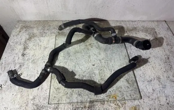 Volvo V40 Engine coolant pipe/hose 31368050 31474985