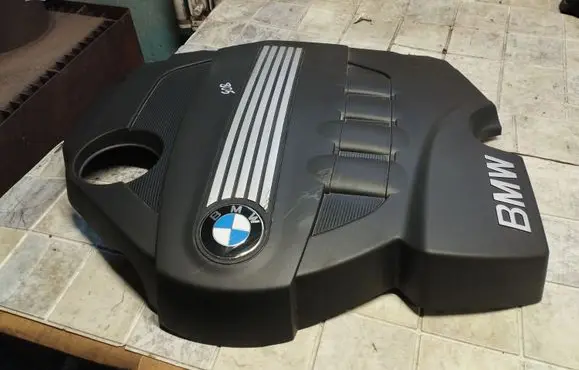 BMW 1 E81 E87 Engine cover (trim)