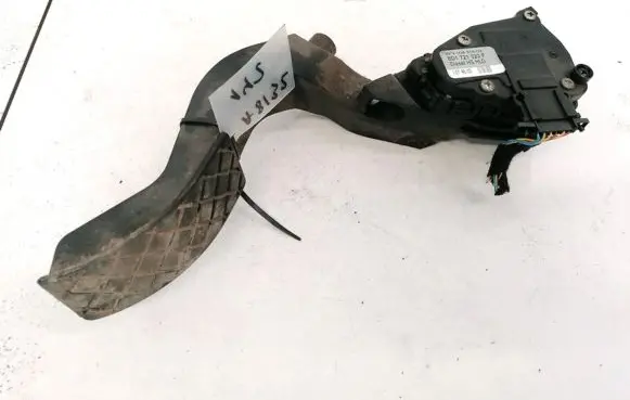 Audi A6 S6 C5 4B Accelerator throttle pedal 8D1721523F 6PV00837603