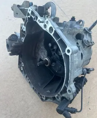 Peugeot 308 Manual 5 speed gearbox 9680886910