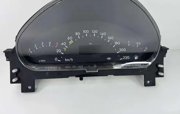 Mercedes-Benz A W168 Speedometer (instrument cluster) A1685400147 0210300846 09050530302