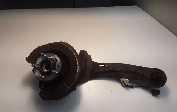 Volvo V40 Rear wheel hub 31360696