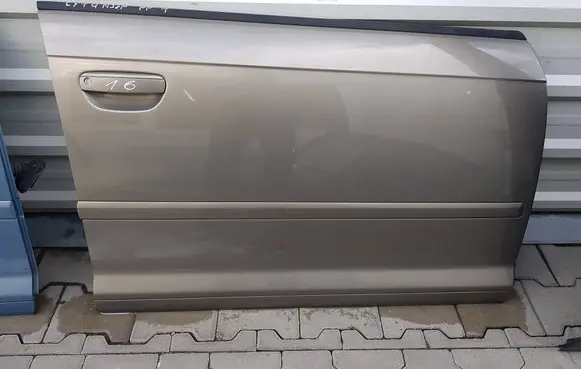 Audi A3 S3 8P Front door 