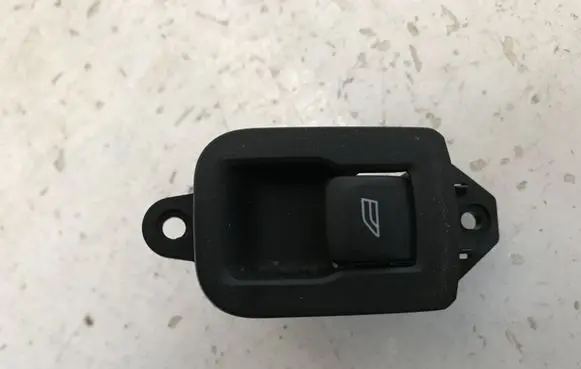Volvo V50 Electric window control switch 31295736