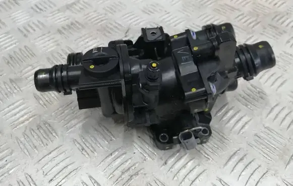 Citroen e-C3 Thermostat housing 9859293280