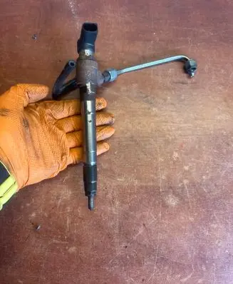 Fuel injector