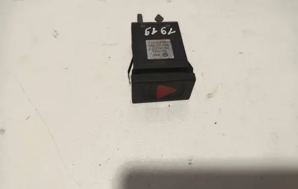 Volkswagen PASSAT B5.5 Hazard light switch 3B0953235D PA66GF30