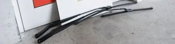Volkswagen Caddy Front wiper blade arm 2K1955409B