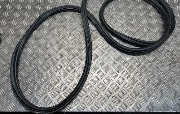 BMW X6 G06 Trunk rubber seal (body) 5A11EF4