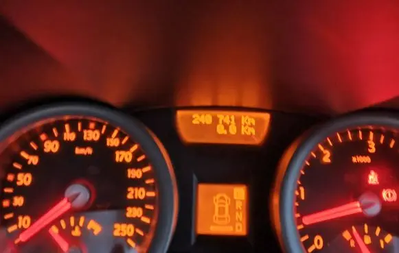 Renault Megane II Speedometer (instrument cluster)