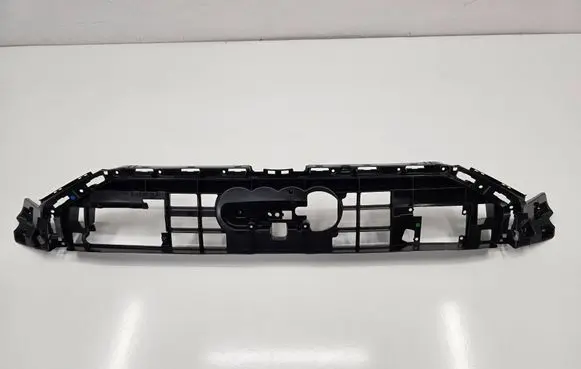 Audi A6 S6 C8 4K Front bumper upper radiator grill 4K0807233A