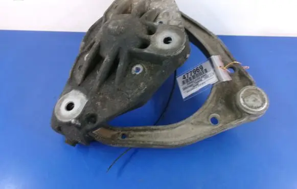 Volkswagen Touareg I Front control arm 7L0407047A