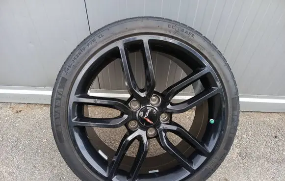 Chevrolet Corvette C7 R19 alloy rim 