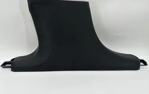 (B) pillar trim (bottom)