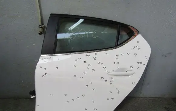 Mazda 3 Rear door