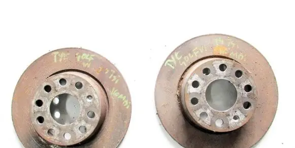 Volkswagen Golf VI Rear brake disc