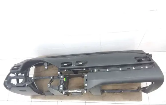 Volkswagen PASSAT B6 Dashboard 3C1857004B 3C0880204E 3C1857003QT