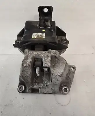 Engine mount bracket