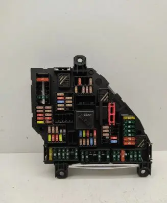 BMW 5 F10 F11 Fuse module 921085702