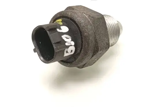 Honda CR-V Oil pressure sensor QU12F