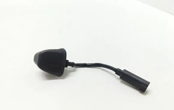 BMW 3 E92 E93 Windshield washer spray nozzle 8365385 1963658 1965162