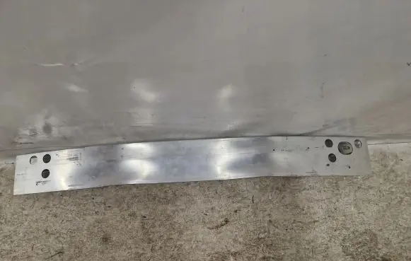 Nissan Leaf I (ZE0) Front bumper support beam