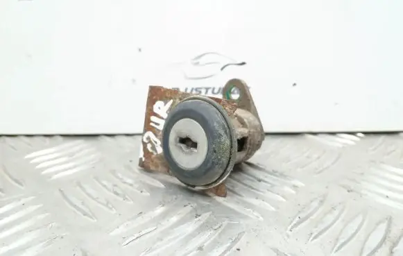 Ford Transit Sliding door lock 
