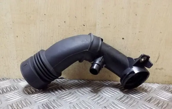Citroen DS4 Turbo air intake inlet pipe/hose 9683725080