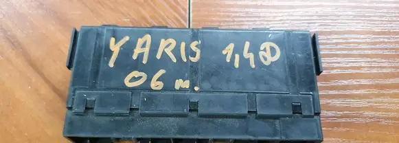 Toyota Yaris Fuse module 72818502