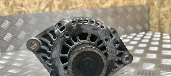Chevrolet Captiva Generator/alternator 13580078