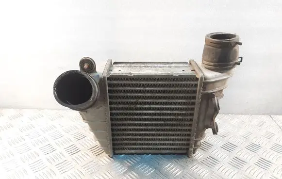 Volkswagen Golf IV Intercooler radiator 1J0145805D