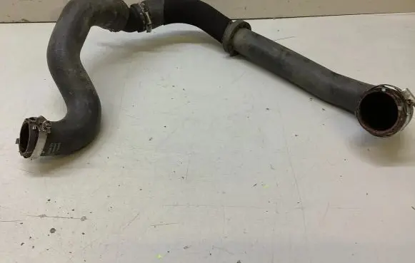 Land Rover Discovery 5 Intercooler hose/pipe FPLA98659