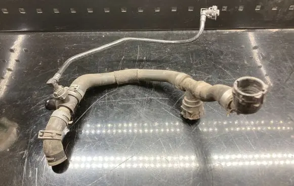 Audi A5 Engine coolant pipe/hose 8W0121030K 8W0121081AK