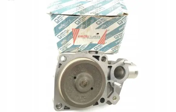 Fiat 131 Water pump 4279748