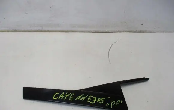 Porsche Cayenne (92A) Front door trim (molding) 