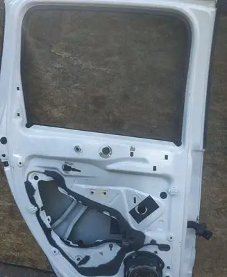 Citroen C3 Picasso Rear door