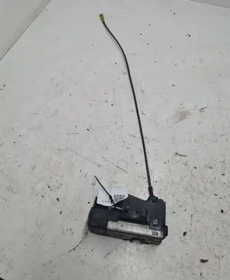 Opel Vivaro Front door lock 91166234