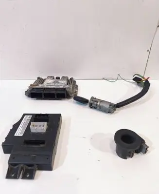 Nissan Interstar Engine ECU kit and lock set 0281013364 8200635663 8200833387